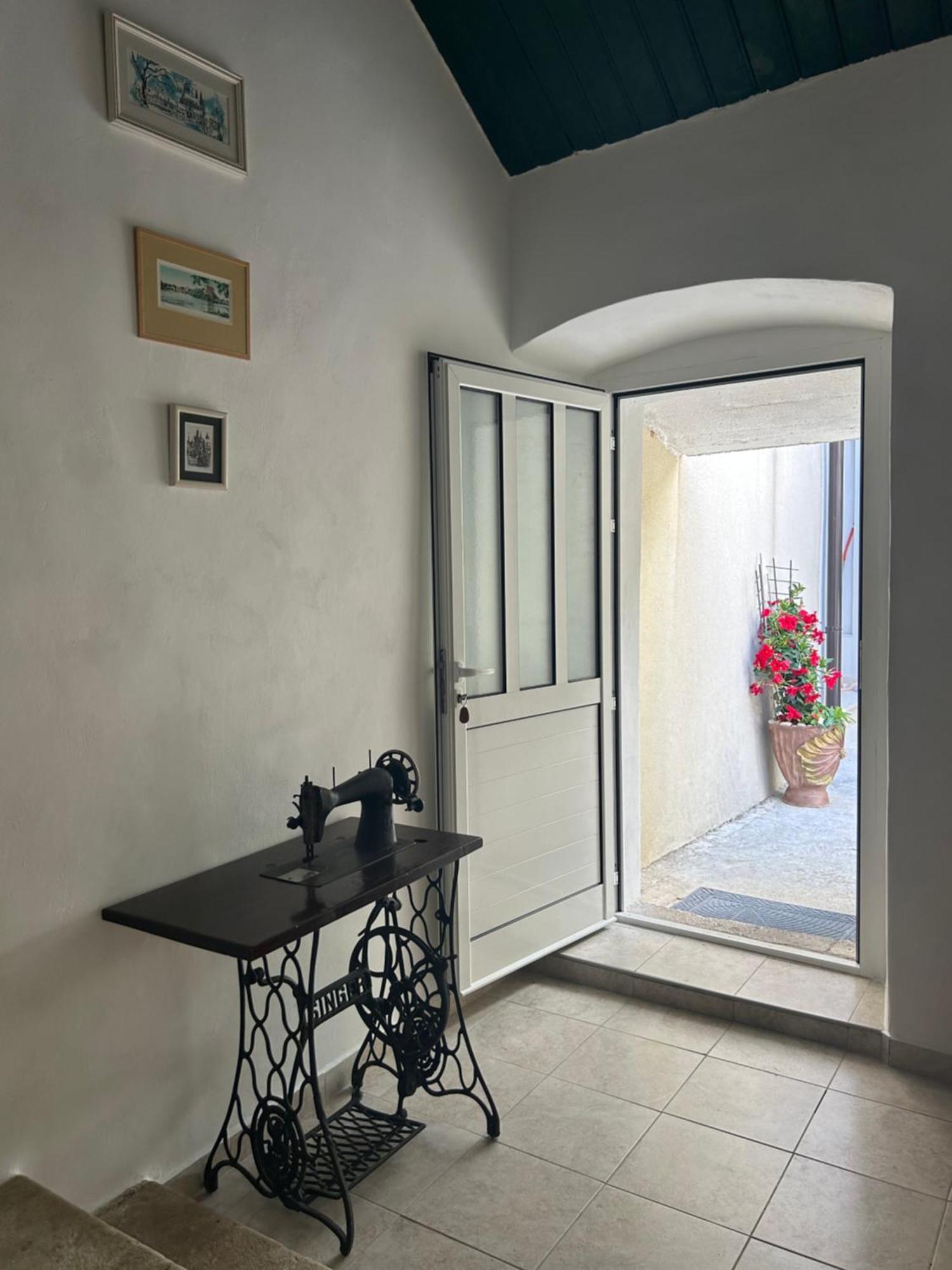 Hotel Sobe Gorana Živogošće Exterior foto